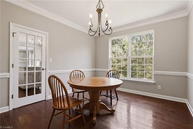 102 Farriers Lane, Jamestown, NC 27282