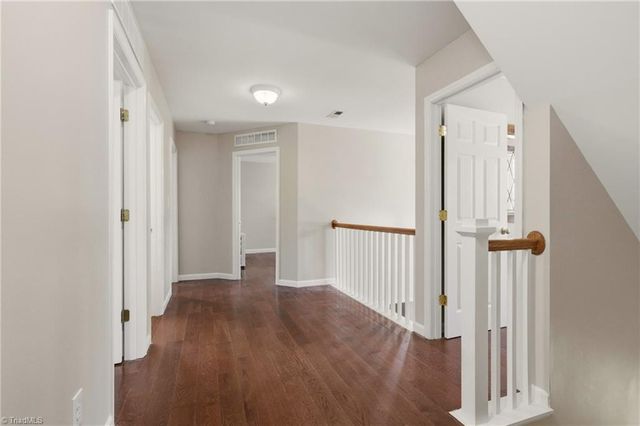 102 Farriers Lane, Jamestown, NC 27282