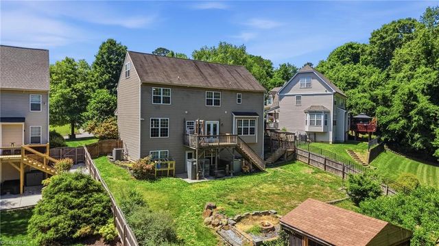 102 Farriers Lane, Jamestown, NC 27282