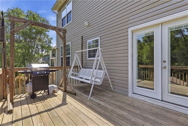 102 Farriers Lane, Jamestown, NC 27282