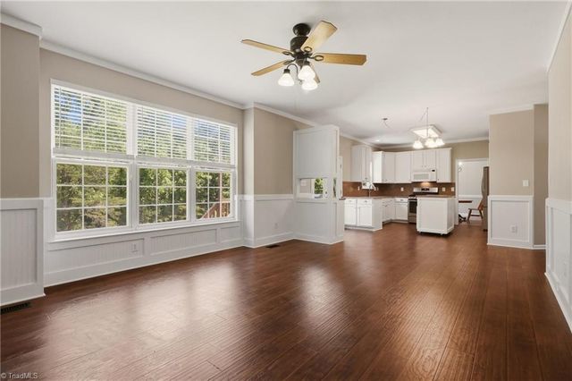 102 Farriers Lane, Jamestown, NC 27282