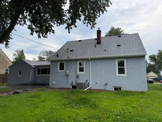 132 Richmond Street E, South Saint Paul, MN 55075