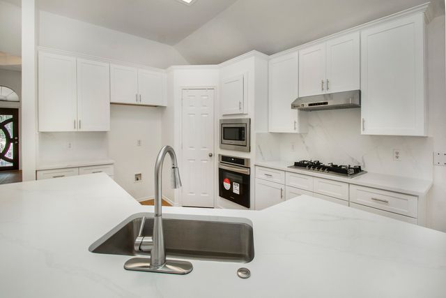2452 Brycewood Lane, Plano, TX 75025