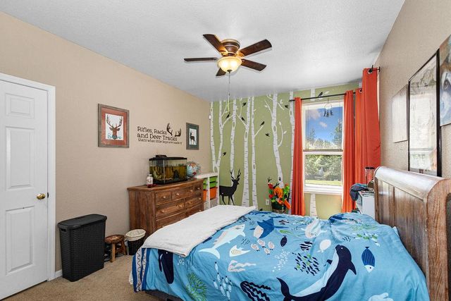 9824 Red Fox Dr, Oakdale, CA 95361