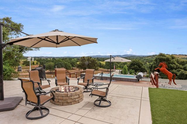 7828 Adams Ave, Valley Springs, CA 95252