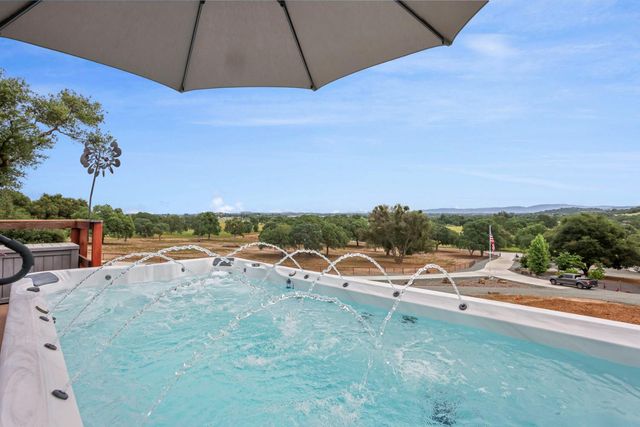 7828 Adams Ave, Valley Springs, CA 95252
