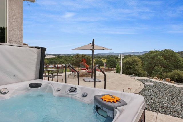 7828 Adams Ave, Valley Springs, CA 95252
