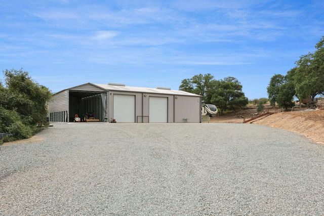 7828 Adams Ave, Valley Springs, CA 95252