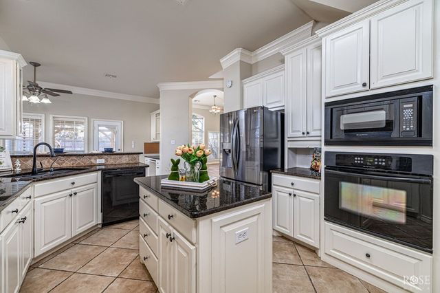 1403 S Crossings Court, San Angelo, TX 76904