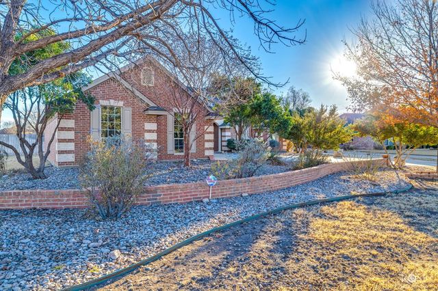 1403 S Crossings Court, San Angelo, TX 76904