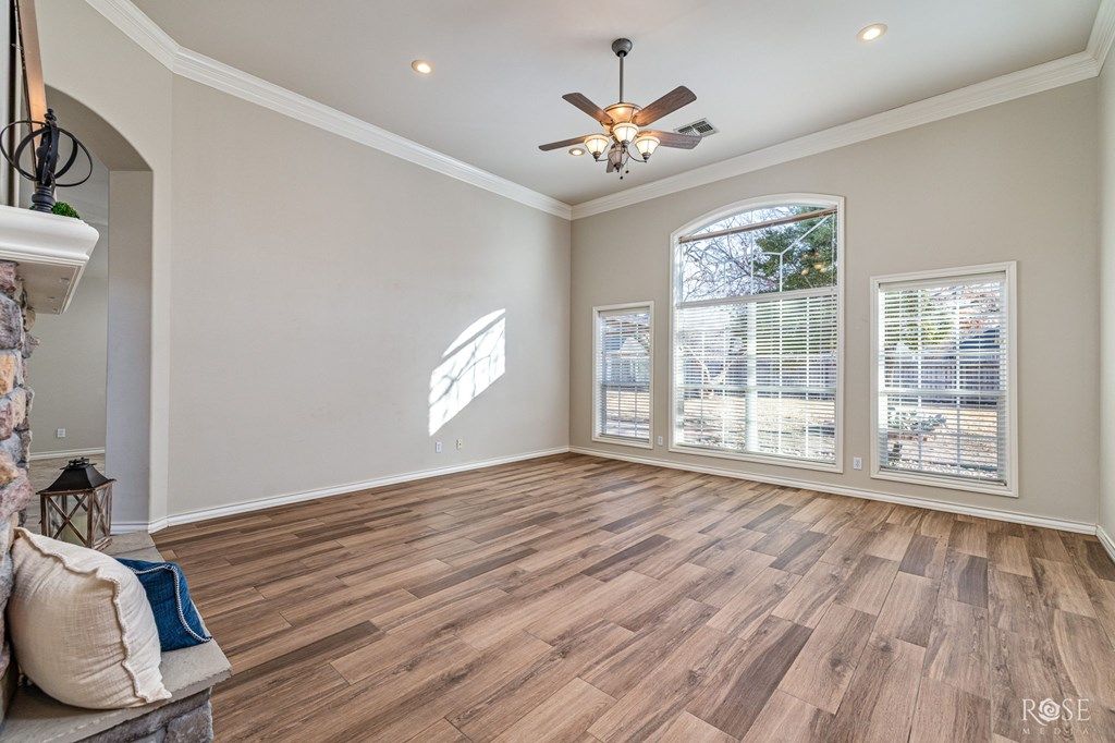 Image 14 of property listing at 1403 S Crossings Court, San Angelo, TX 76904