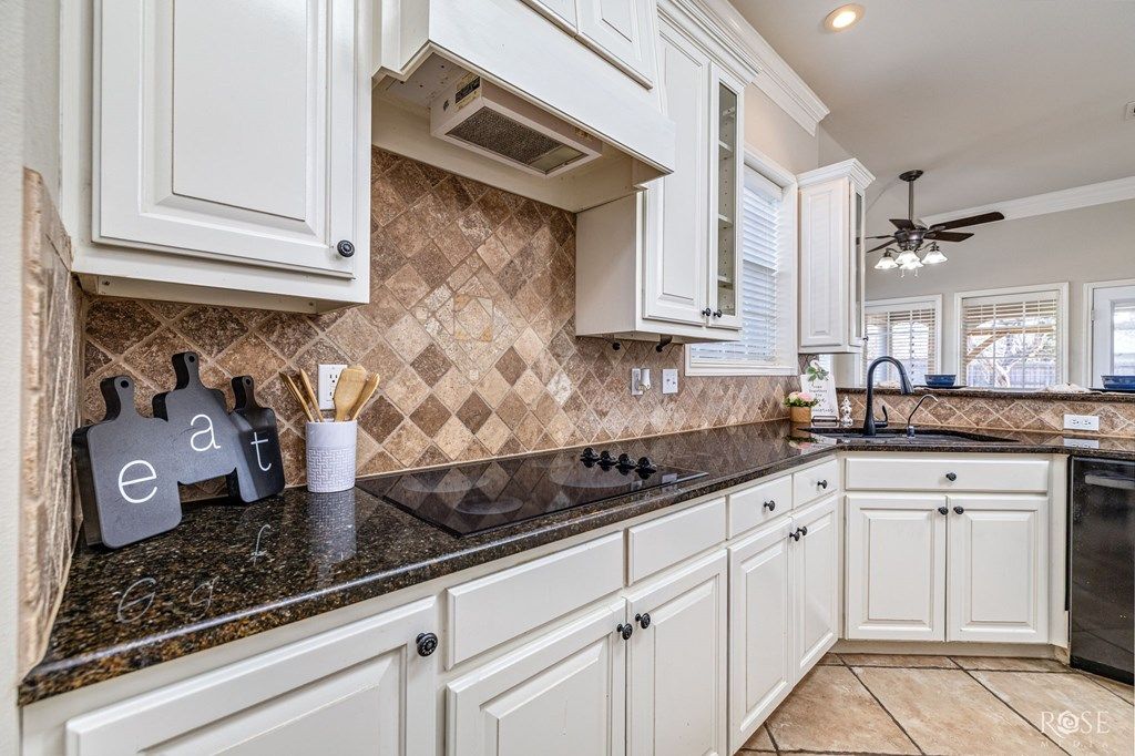 Image 20 of property listing at 1403 S Crossings Court, San Angelo, TX 76904