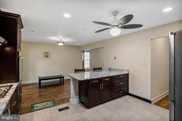 15 EMBASSY DR, Cherry Hill, NJ 08002