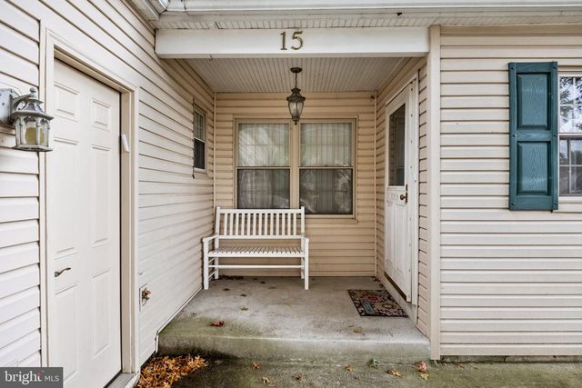 15 EMBASSY DR, Cherry Hill, NJ 08002