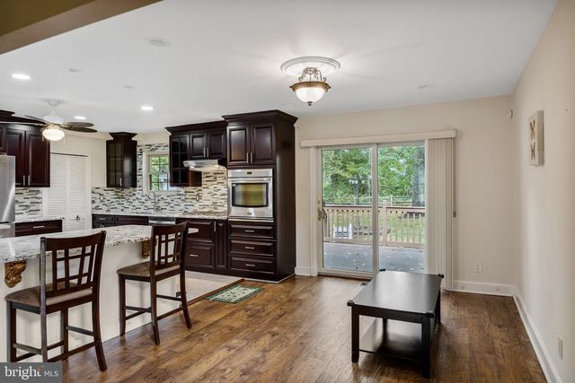 15 EMBASSY DR, Cherry Hill, NJ 08002