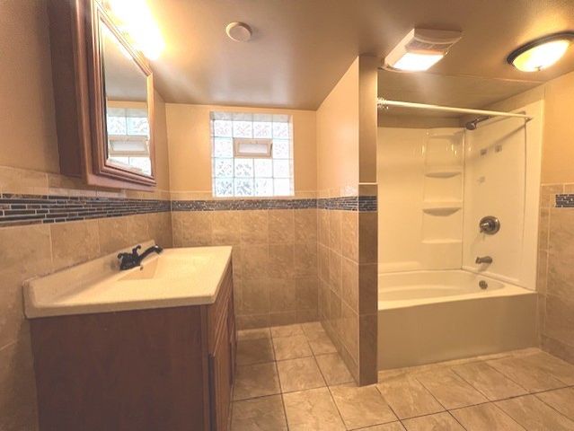 5936 S Kolin Avenue G, Chicago, IL 60629
