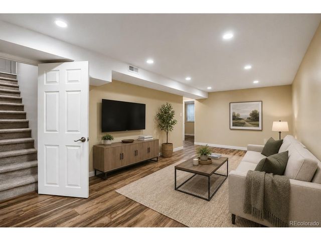 2089 S Raleigh St, Denver, CO 80219