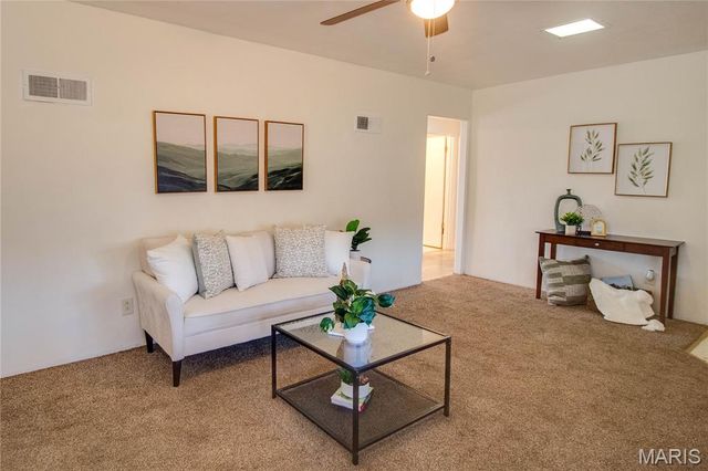 3413 Milton Drive, Alton, IL 62002