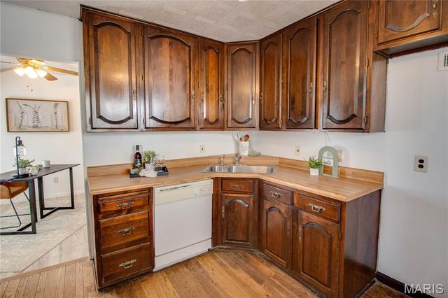 3413 Milton Drive, Alton, IL 62002