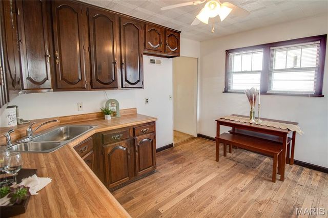 3413 Milton Drive, Alton, IL 62002