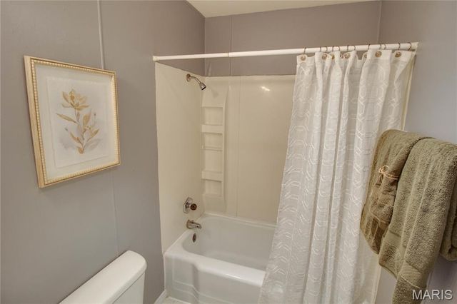 3413 Milton Drive, Alton, IL 62002