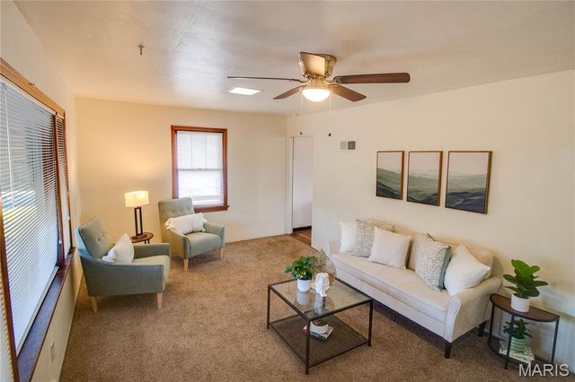 3413 Milton Drive, Alton, IL 62002