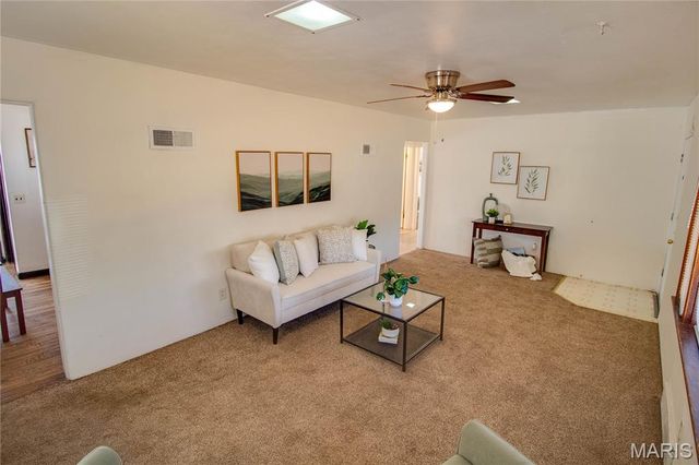 3413 Milton Drive, Alton, IL 62002