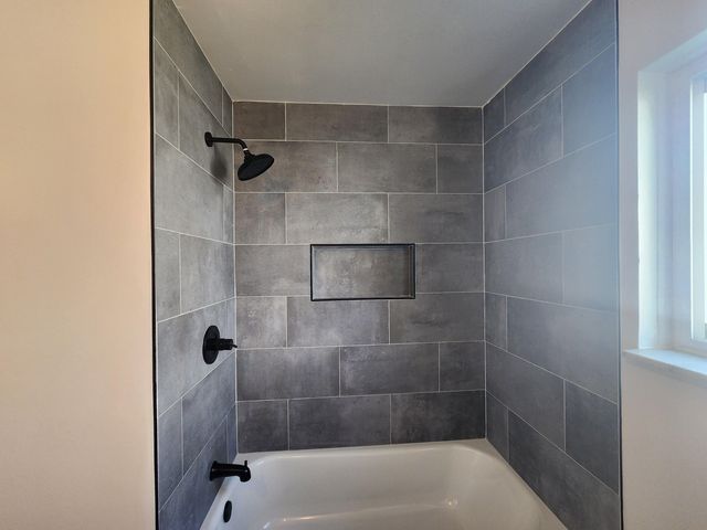 13070 Picadilly Drive, Sterling Heights City, MI 48312