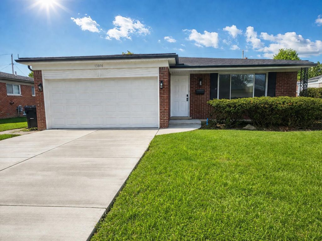 13070 Picadilly Drive, Sterling Heights City, MI 48312
