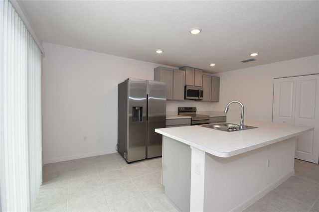 6 LLEBERRY PATH, Palm Coast, FL 32164