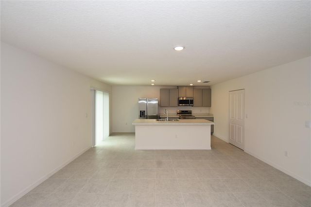 6 LLEBERRY PATH, Palm Coast, FL 32164