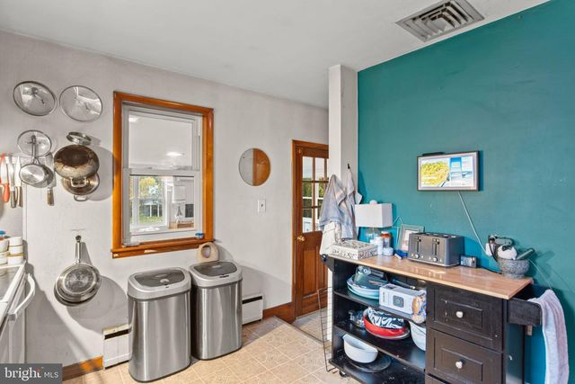 401 VILLAGE RD, Harrisburg, PA 17112