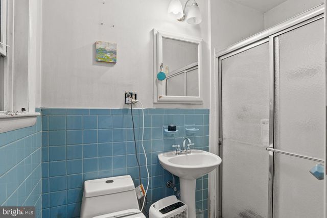 401 VILLAGE RD, Harrisburg, PA 17112