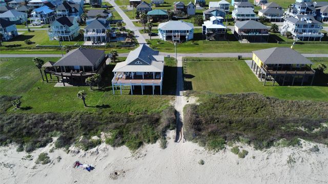 3278 Prides Way, Crystal Beach, TX 77650