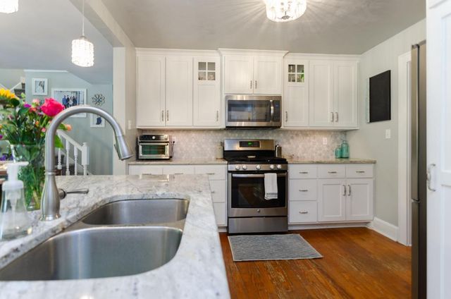 908 TALBOT AVENUE, De Pere, WI 54115