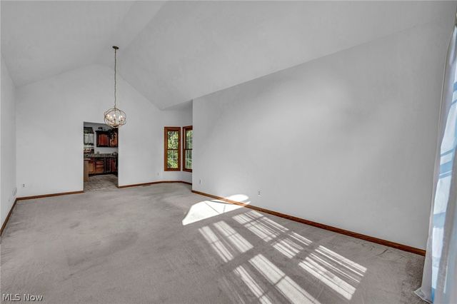 7358 Oakhill Road, Bedford, OH 44146
