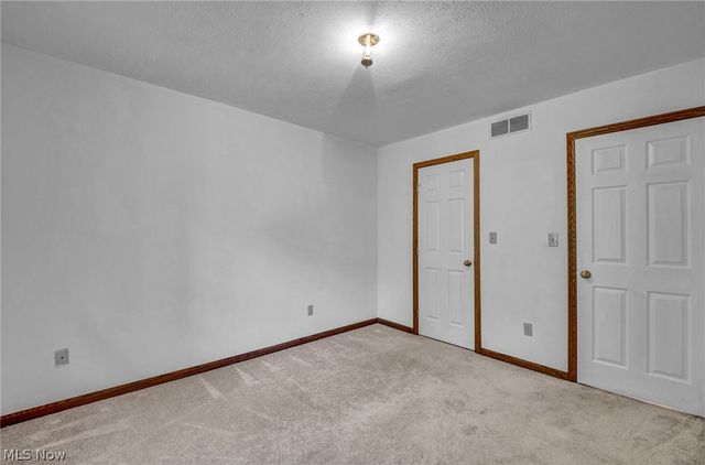 7358 Oakhill Road, Bedford, OH 44146