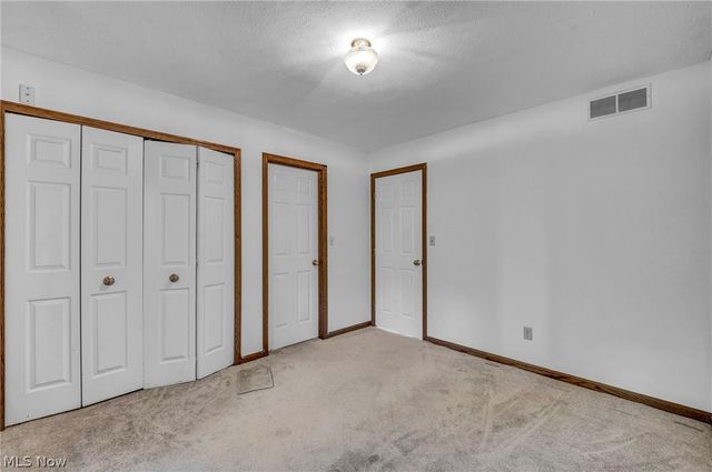 7358 Oakhill Road, Bedford, OH 44146
