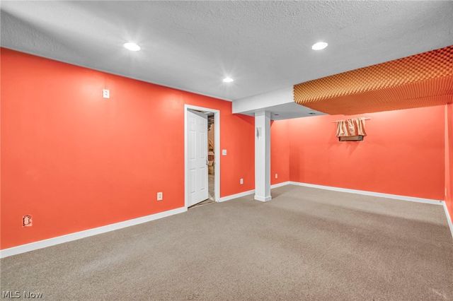 7358 Oakhill Road, Bedford, OH 44146
