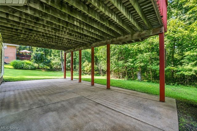 7358 Oakhill Road, Bedford, OH 44146