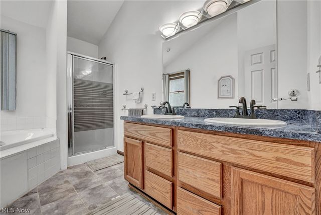 7358 Oakhill Road, Bedford, OH 44146