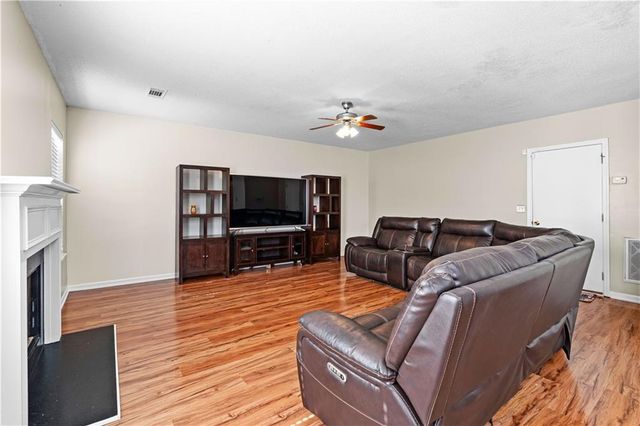 4270 Holliday Road, Atlanta, GA 30349