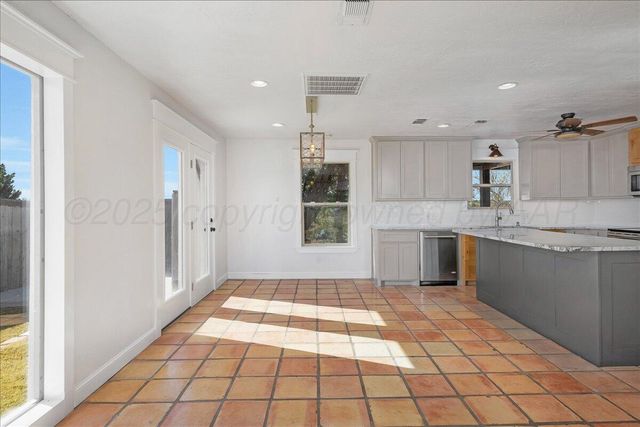 10940 CRESTWAY Drive, Canyon, TX 79015