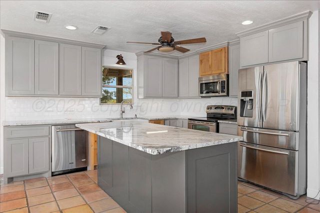 10940 CRESTWAY Drive, Canyon, TX 79015