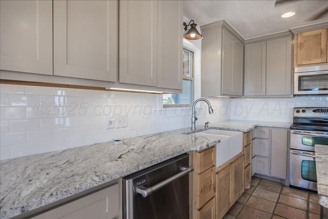 10940 CRESTWAY Drive, Canyon, TX 79015