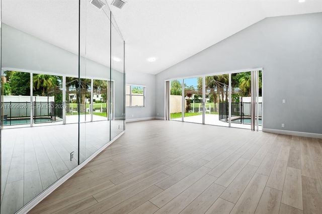 7685 NW 62nd Way way, Parkland, FL 33067
