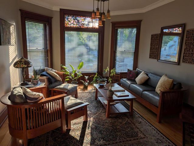 221 10th STREET S, La Crosse, WI 54601