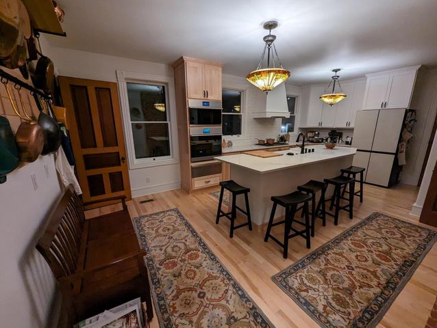 221 10th STREET S, La Crosse, WI 54601