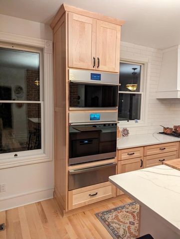 221 10th STREET S, La Crosse, WI 54601