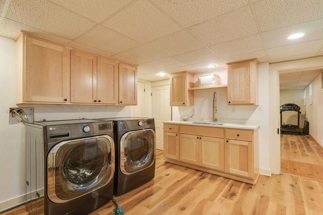 221 10th STREET S, La Crosse, WI 54601